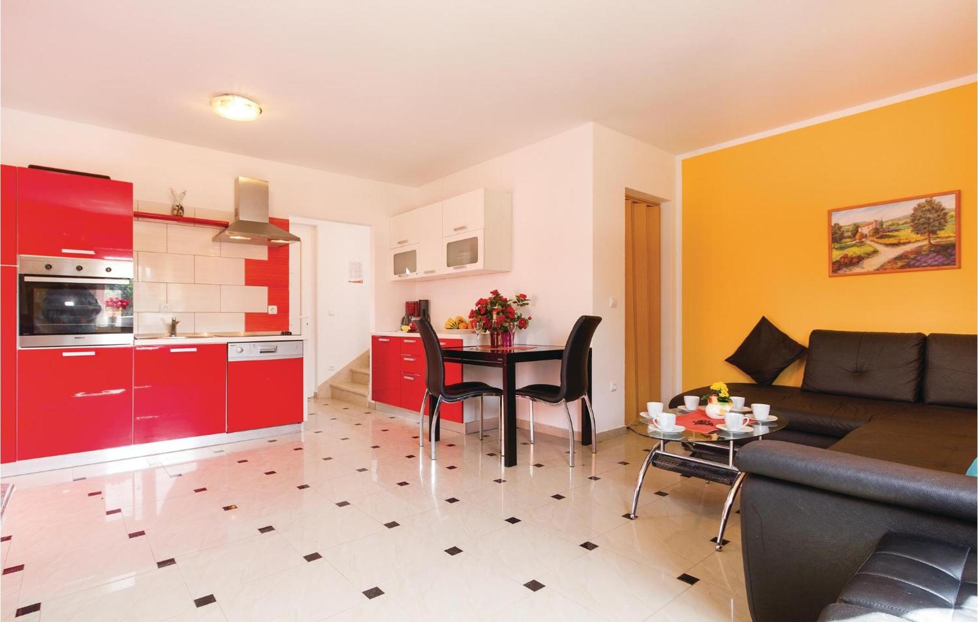 Stunning Home In Betiga With Wifi Barbariga Exterior photo